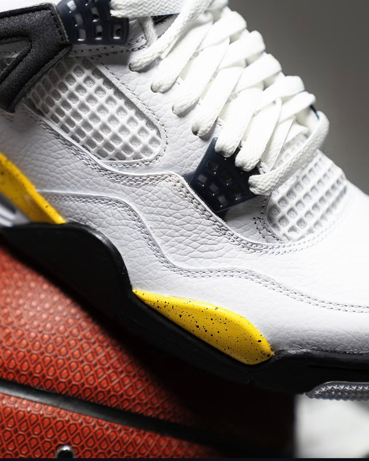 JORDAN 4 TOUR YELLOW