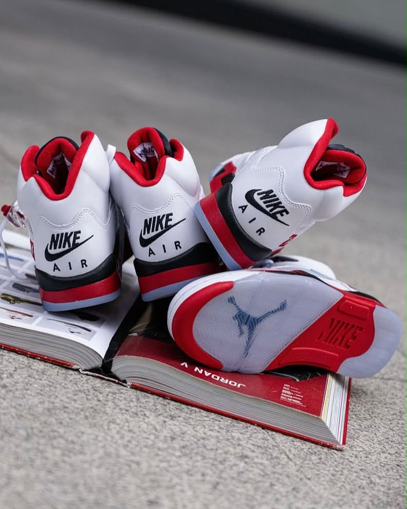JORDAN 5 RETRO FIRE RED